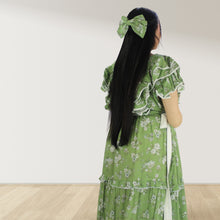 Load image into Gallery viewer, GREEN FARASHA SLEEVELESS  LAYERED MATERNITY AND NURSING GOWN