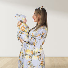 Load image into Gallery viewer, VINTAGE BLUE FLORAL MATERNITY MAXI AND SWADDLE BLANKET SET