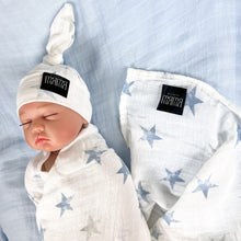 Load image into Gallery viewer, Baby blue stars print muslin organic cotton swaddles styled by mommy and me Arabia