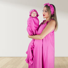 Load image into Gallery viewer, BARBIE PINK SIGNATURE RUFFLED ROBE AND LETTUCE SWADDLE SET