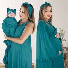 Load image into Gallery viewer, PINE GREEN SIGNATURE RUFFLED ROBE AND LETTUCE SWADDLE SET