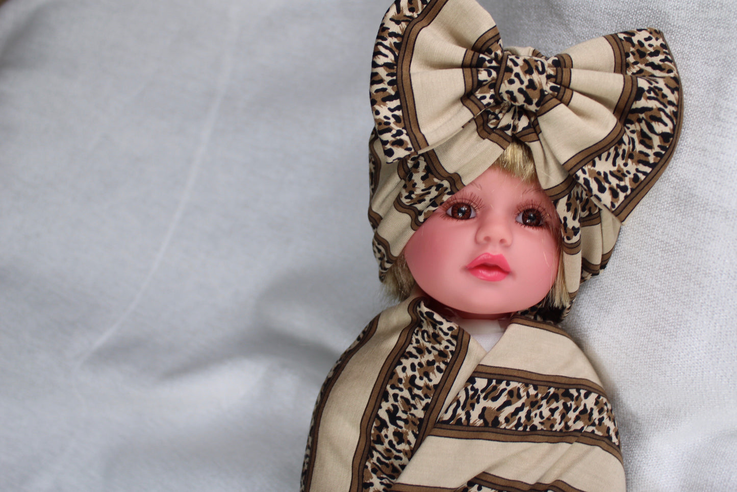 Baby leopard cotton stretch swaddle set - mommyandmearabia