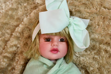 Load image into Gallery viewer, Headband Ribbon bow - mommyandmearabia