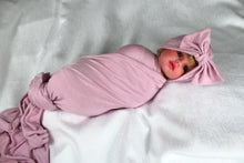 Load image into Gallery viewer, Rustic Rose cotton stretch swaddle set - mommyandmearabia