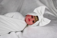 Load image into Gallery viewer, Milky cotton stretch swaddle set - mommyandmearabia