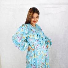 Load image into Gallery viewer, مايا الازرق الجانب الأزهار للأمومة والرضاعة زي