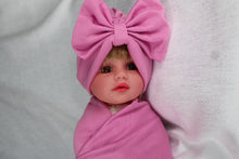 Load image into Gallery viewer, Taffy Pink cotton stretch swaddle set - mommyandmearabia