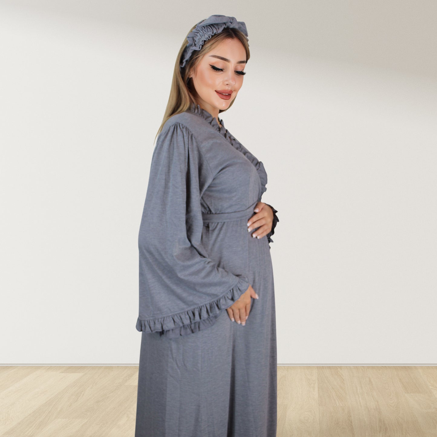 ROCK GREY SIGNATURE RUFFLED ROBE AND LETTUCE SWADDLE SET