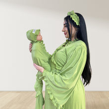 Load image into Gallery viewer, OLIVE GREEN SIGNATURE RUFFLED ROBE AND LETTUCE SWADDLE SET
