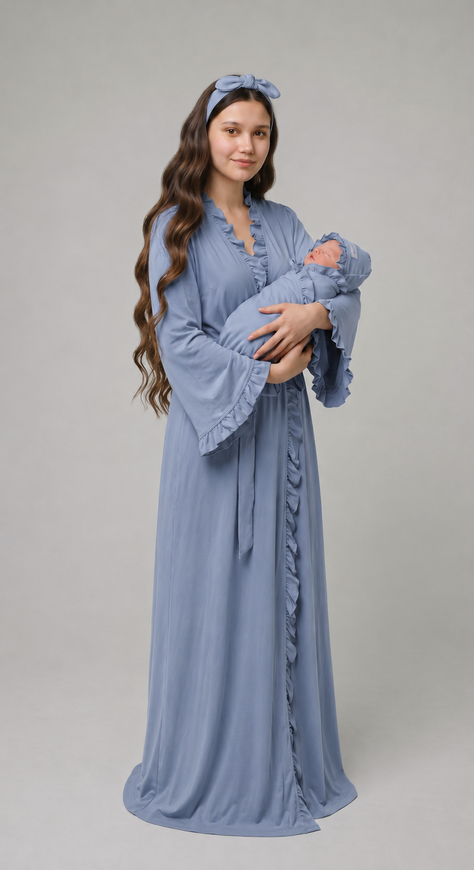 BLUE GREY SIGNATURE RUFFLED ROBE AND LETTUCE SWADDLE SET