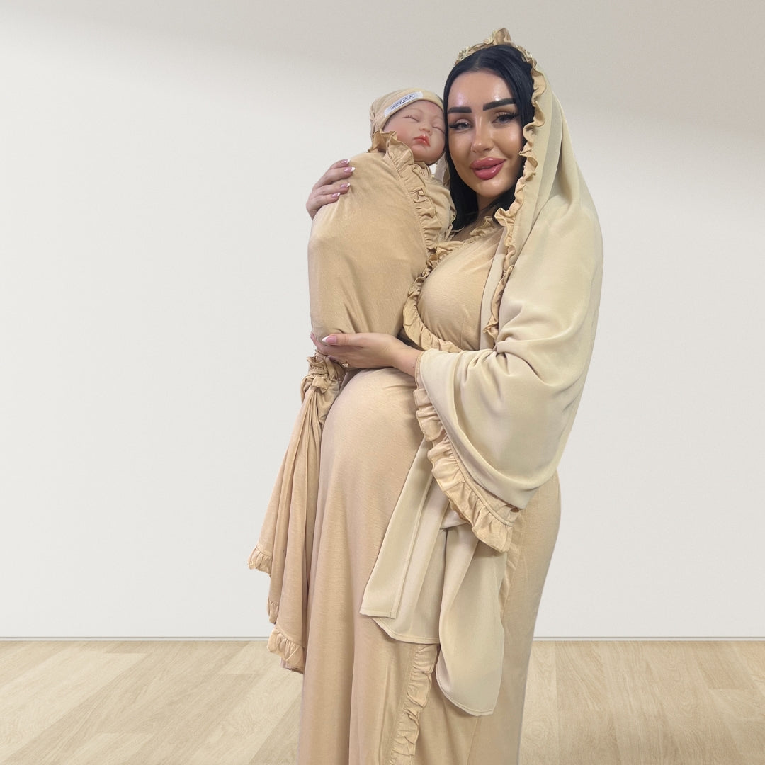 SAND BEIGE SIGNATURE RUFFLED ROBE AND LETTUCE SWADDLE SET