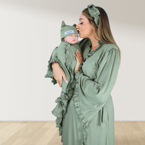 OLIVE GREEN BLUE SIGNATURE RUFFLED ROBE AND LETTUCE SWADDLE SET