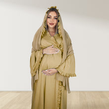 Load image into Gallery viewer, CANE BUFF SIGNATURE RUFFLED ROBE AND LETTUCE SWADDLE SET
