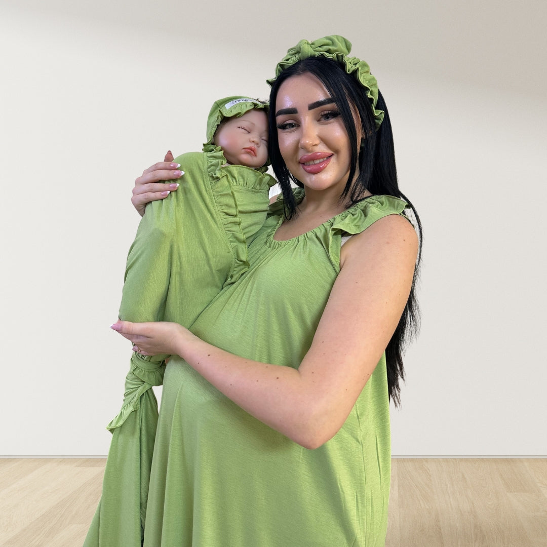 OLIVE GREEN SIGNATURE RUFFLED ROBE AND LETTUCE SWADDLE SET