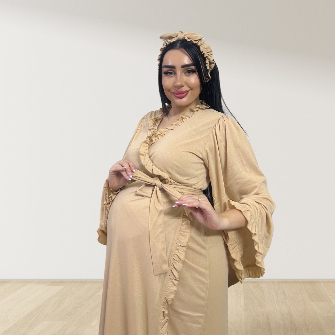 SAND BEIGE SIGNATURE RUFFLED ROBE AND LETTUCE SWADDLE SET