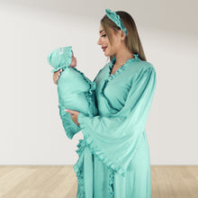 Load image into Gallery viewer, PASTEL GREEN SIGNATURE RUFFLED ROBE AND LETTUCE SWADDLE SET
