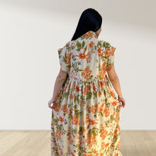 Load image into Gallery viewer, PEACH BLOSSOM FLORAL LULU SLEEVELESS MATERNITY AND NURSING GOWN
