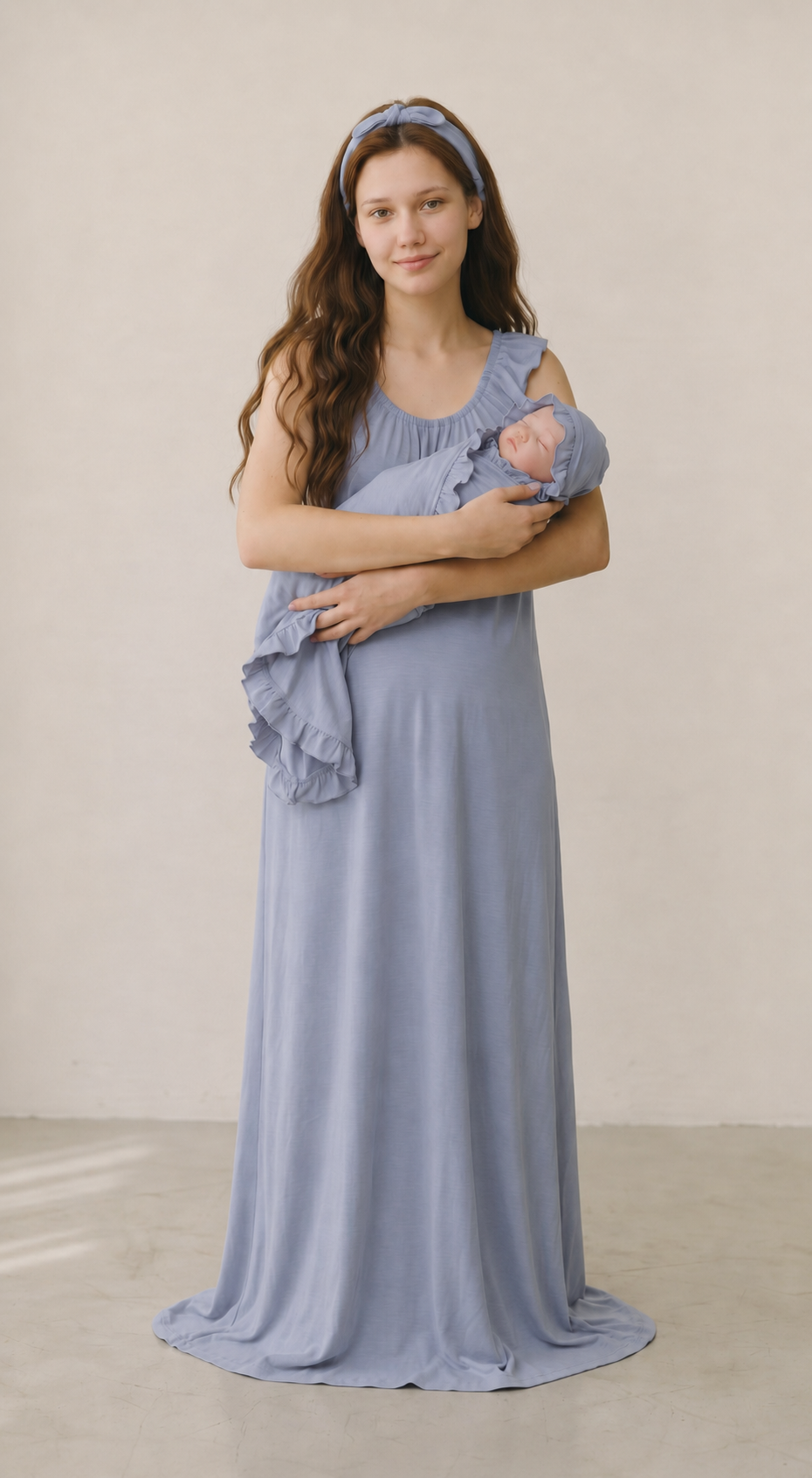 BLUE GREY SIGNATURE RUFFLED ROBE AND LETTUCE SWADDLE SET