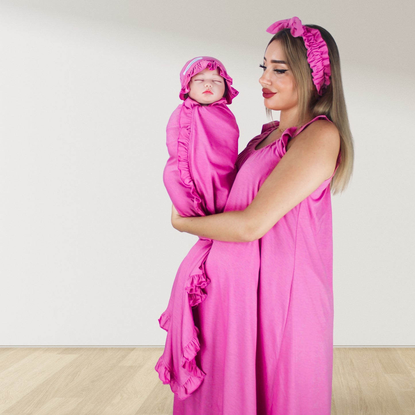 BARBIE PINK SIGNATURE RUFFLED ROBE AND LETTUCE SWADDLE SET