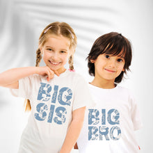 Load image into Gallery viewer, تي شيرت BIG BRO / BIG SIS متطابق مع طبعة زرقاء للأطفال
