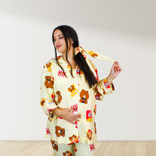 Load image into Gallery viewer, BABY BEAR MATERNITY AND NURSING LONG PYJAMA SET WITH SWADDLE SET
