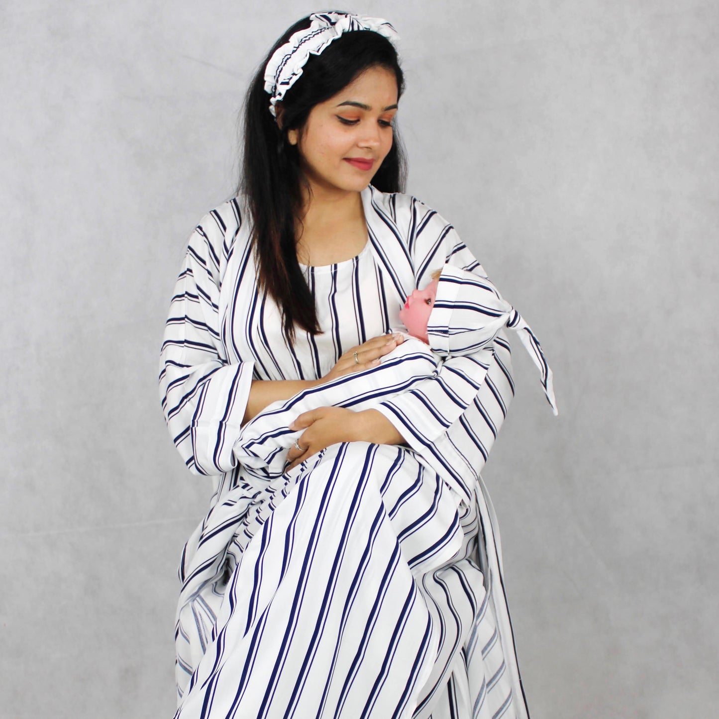 B&W STRIPES MOMMY AND ME 5 IN 1 SHORT MATERNITY SET - mommyandmearabia