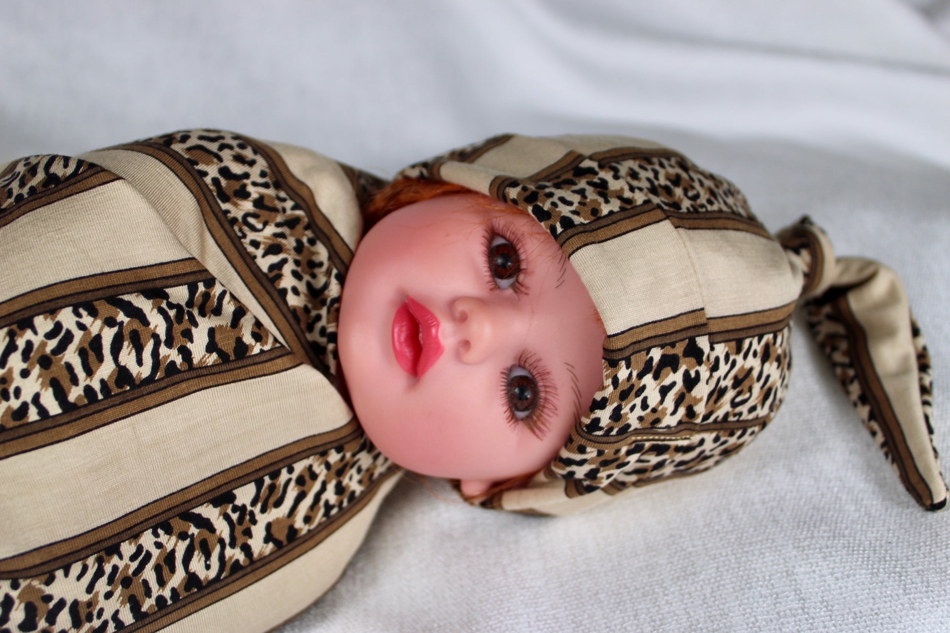 Baby leopard cotton stretch swaddle set - mommyandmearabia